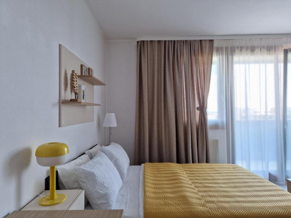 Central Skystudio Apartman Temesvár Kültér fotó